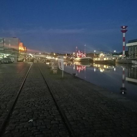 Familien Fewo Wohnung 1 Mit Kinder Spielecke Erdgeschoss An Der Muhle Am Wochenmarkt Bremerhaven Ngoại thất bức ảnh