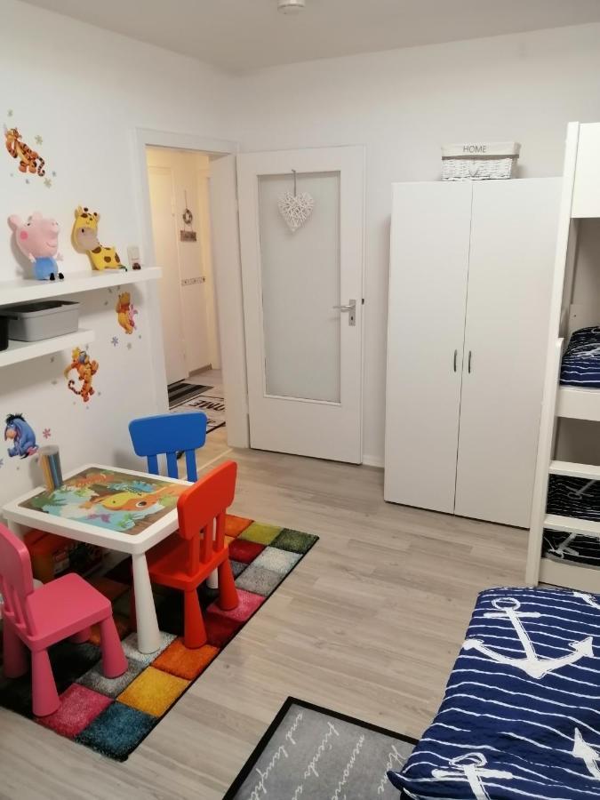 Familien Fewo Wohnung 1 Mit Kinder Spielecke Erdgeschoss An Der Muhle Am Wochenmarkt Bremerhaven Ngoại thất bức ảnh